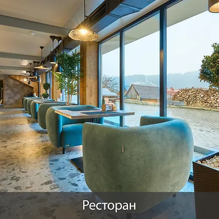 Fomich بيت خشبي